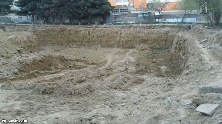 Xətaidə əhalinin istirahət parkı hasara alınıb, iş adamlarına satılır - FOTOLAR Xətaidə əhalinin istirahət parkı hasara alınıb, iş adamlarına satılır - FOTOLAR