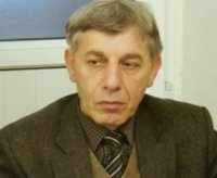 “Bir də görürsən ki, bir neçə qız oturub, hərəsinin də ağzında...”