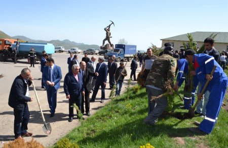 Daşkəsəndə may ayının 10-da Ulu öndər Heydər Əliyevin anadan olmasının 94-cü ildönümü münasibətilə ümumrayon ağacəkmə iməciliyi keçirilmişdir