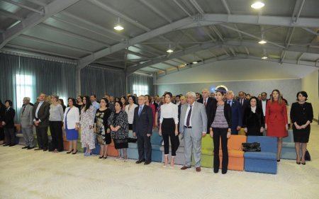 Birinci vitse-prezident Mehriban Əliyeva Milli Aviasiya Akademiyası və ADA Universitetinin Respublika Günü münasibətilə birgə tədbirində iştirak edib - FOTO