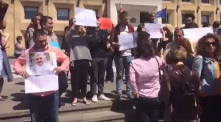 Tiflisdə jurnalist Əfqan Muxtarlının həbsinə görə etiraz aksiyası keçirilib – Video