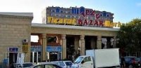 Təzə bazarın “qoçu” dəstələri nəzarətçinin göstərişi ilə müxbirləri döyərək təhqir etdilər.