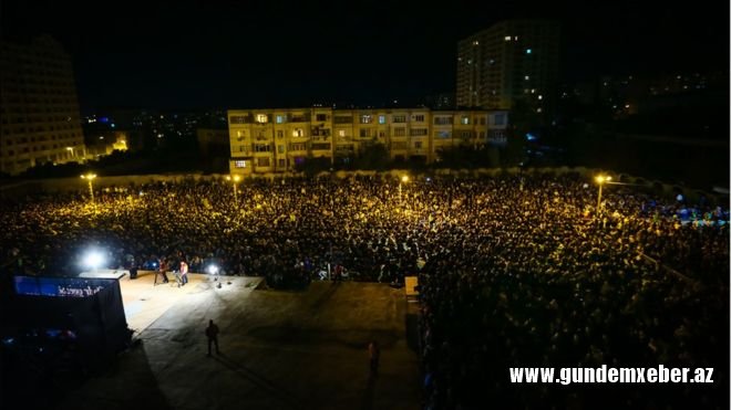Şəkillərdə: Fatimeyi Zəhra məscidində 3-cü Qədr gecəsi