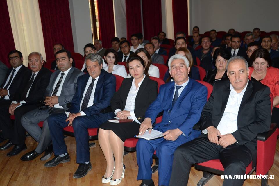 DAŞKƏSƏNDƏ 23 İYUN DÖVLƏT QULLUQÇULARININ PEŞƏ BAYRAMI GÜNÜ QEYD EDİLİB