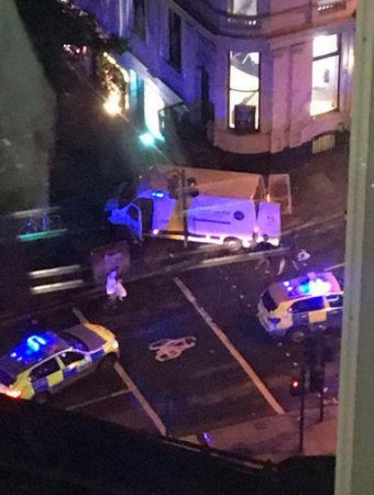 Londonda bir gecədə 3 terror: ölənlər var - VİDEO - FOTO