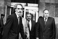 “Heydər Əliyev Elçibəyin şəklini görüb Ramil Usubovdan soruşur ki, “Bura kimin ofisidir?”…