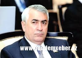 CAVİD QURBANOV bir qrup jurnalistə ev bağışladı
