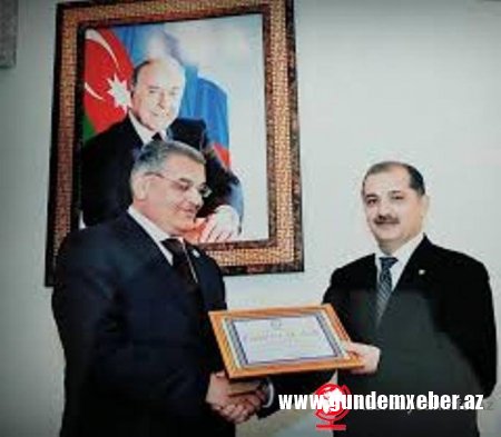 Saleh Səmədov icra baçısına böhtan atdırmaq istədi