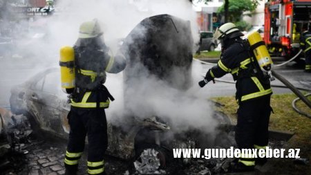 Hamburqda yenidən iğtişaşlar başlayıb, maşınlara od vurulur