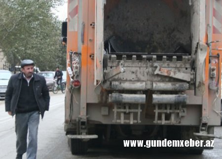 Bakıda zibil maşınına partlayıcı atdılar - Yaralananlar var