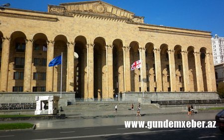 Rusiya bizi işğal edir – Gürcüstandan çağırış