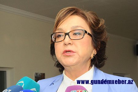 Məleykə Abbaszadə: "Azərbaycanda ali məktəbə qəbulda test imtahanı ləğv edilir"