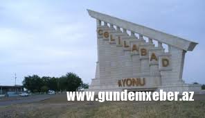 Cəlilabadda bayrağı təhqir edən məmur oğlu və atasının şok cinayətləri