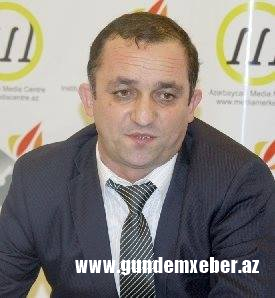 Tənqidi fikir daha çox hakimiyyətə lazımdır