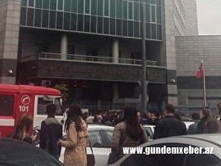 Məhkəmə zalında atışma açıldı: 3 ölü - Moskvada - YENİLƏNİB - TƏFƏRRÜAT