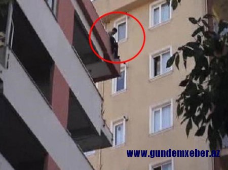 1 saat dilə tutdular, xeyri olmadı: 20 yaşlı gəncin intihar anının VİDEOsu