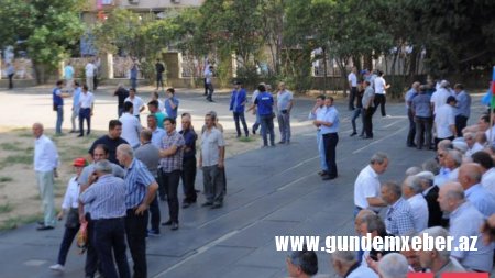 Milli Şuranın mitinqi BAŞ TUTDU - YENİLƏNDİ
