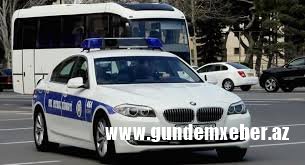 Azərbaycanda yol polisi avtomobildə siqaret çəkən sürücünü əvvəl döydü, sonra cərimələdi - Davanın təfərrüatları