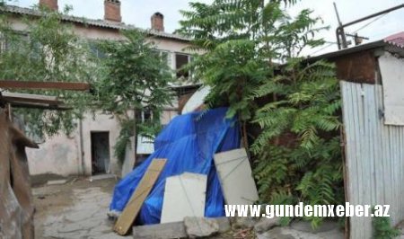 Məcburi köçkünlər 18 gündür küçədə gecələyirlər
