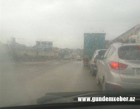 İsgəndərov yenə Binəqədini suda “boğdu”