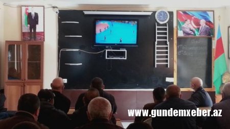 5 fotoda: Həbsxananın yazılmamış qanunları, siyasi heyvanlar, Fransada yağ qıtlığı və...