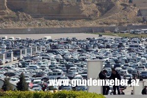 Maşın bazarında “canlanma”: satış yüksəlməsə də, qiymətlər yüksəlir