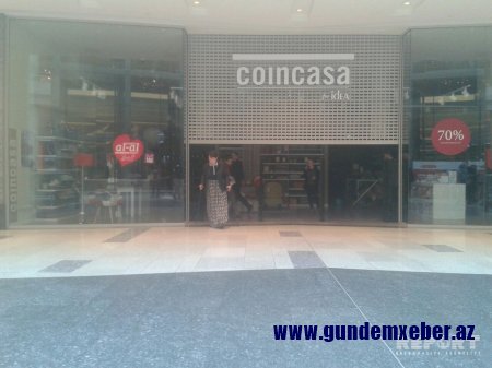 “Gənclik Mall”da bir neçə mağazanı su basıb - FOTO  