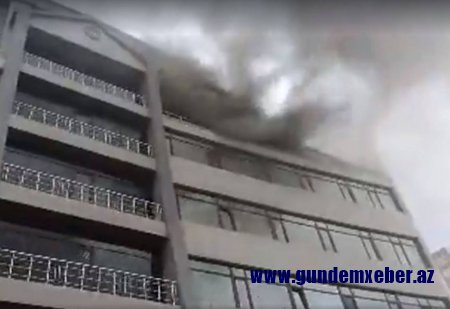 Bakıda biznes mərkəzində baş verən yanğın söndürülüb, 40 nəfər təxliyyə olunub - YENİLƏNİB 
