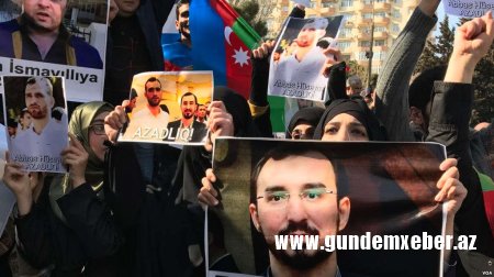 Vəkil Mövsüm Səmədov, Tale Bağırov və Abbas Hüseynovla görüşüb