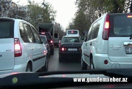 Bakıda böyük tıxac-DYP əməkdaşları iş başında deyillər...