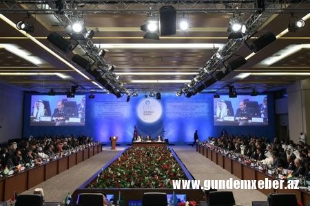 Prezident İlham Əliyev: "Azərbaycan Fələstin-İsrail münaqişəsinin sülh yolu ilə həllini dəstəkləyir"