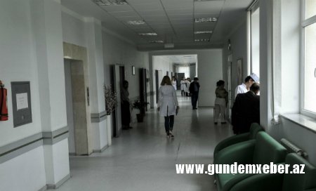 Bakı xəstəxanasında həkimi döydülər