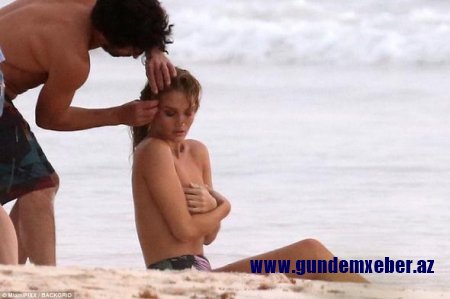 Yenicə ana olan model artıq çəkilərindən qurtula bilməyib - fotolar