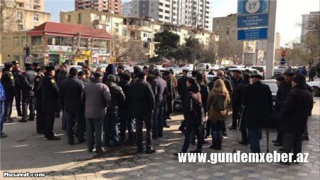 Köhnə Yasamalın köhnə dərdi - sazaq gündə sızqa qaz; sakinlər aksiya keçirdi (FOTOLAR)