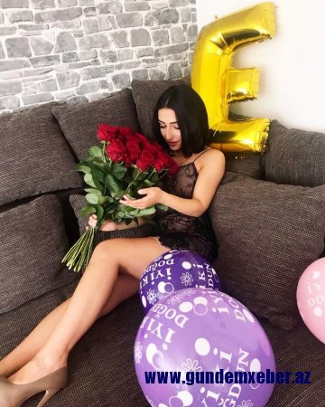 Vücudu ilə kişiləri "dəli" edən azərbaycanlı bloger: "Qarşımda diz çöküb evlilik təklifi..." - FOTO