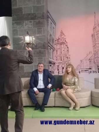 Ruhəngiz Allahverdiyevanın qısa ətəkdə kameraarxası - FOTOLAR