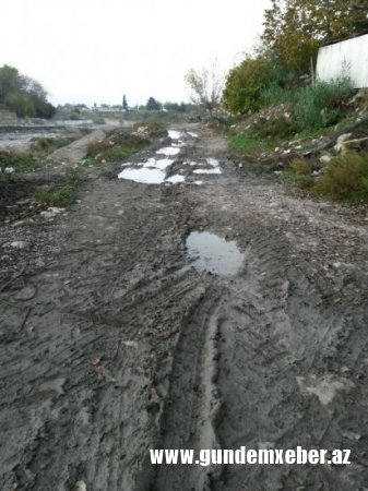 Ağsuçay məcrasını niyə dəyişib? - "Kim səsini çıxarırsa, hədələyib susdururlar" (FOTOLAR)