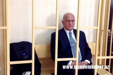 “Əli İnsanov tibb müəssisəsinə getmir, öz-özünü müalicə edir” – Vəkili açıqladı