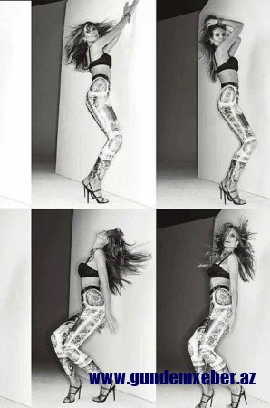 44 yaşlı modeldən yarıçılpaq fotosessiya