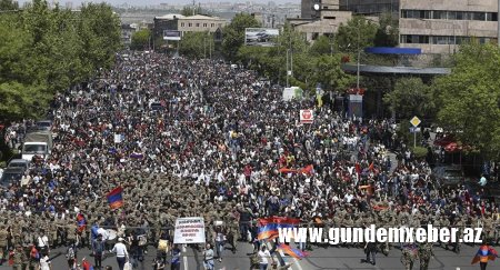Ermənistanda daha 3 nazir və 2 qubernator istefa verdi