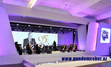 Prezident ailəsi ilə Bakıda keçirilən təntənəli mərasimdə — FOTOLAR + YENİLƏNİB