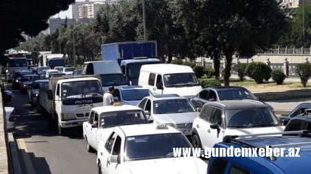 Bakı-Sumqayıt yolunda tıxac hələ 1 ay davam edəcək