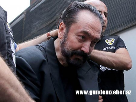 Cinsi əlaqədə ola bilməyən Adnan Oktar "kediciklər"ə bunu edirmiş - İYRƏNC ÜSUL