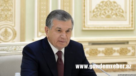 Özbəkistan prezidentinə yaxınlaşmaq istəyən altı qadın həbs olunub