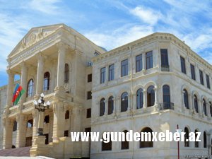 Baş Prokurorluq: Sahibkarları rüşvət verməyə təhrik edən “məmurlar” həbs olundu