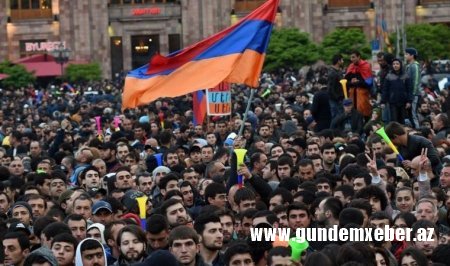 Koçaryan üçün yeni “layihə”: Keçmiş prezidenti siyasətə kim və niyə qaytarır? - TƏHLİL