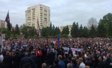Bakıda "Qarabağa Azadlıq" tələbiylə mitinq keçirilir - YENİLƏNİR (FOTOLAR)
