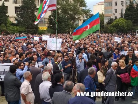 Bakıda Qarabağla bağlı mitinq keçirilib - FOTOLAR