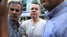 Keşiş Brunson bazarlığı: TÜRKİYƏDƏ DOLLAR DÜŞDÜ