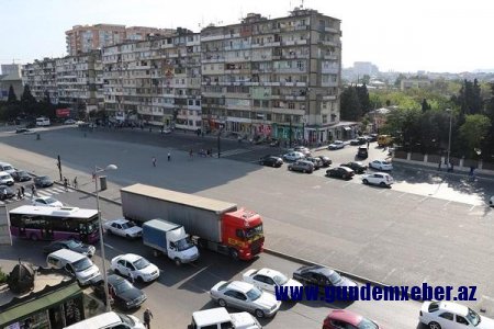 Bakıda nəhəng piyada keçidinin inşasına başlandı - Foto